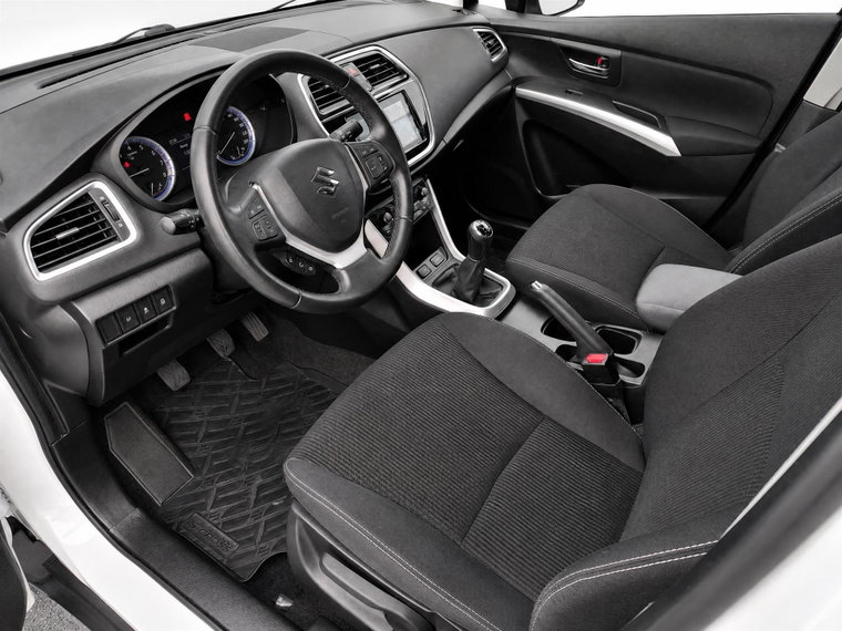 Vehicle Image 9