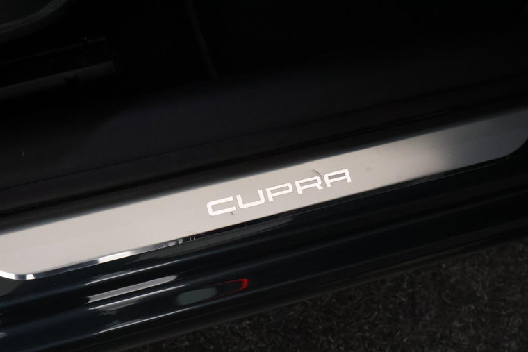 Vehicle Image 38