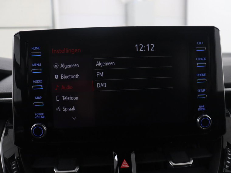 Vehicle Image 25