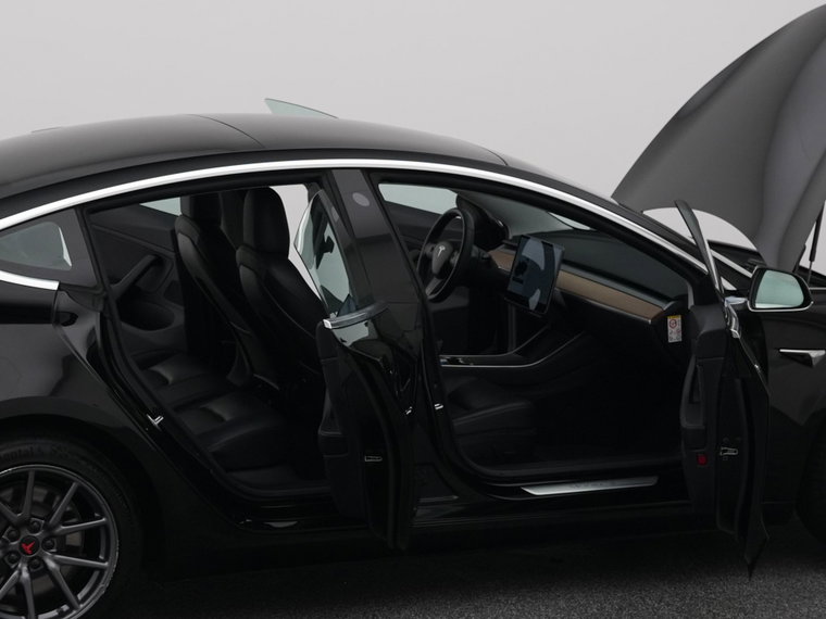 Vehicle Image 35