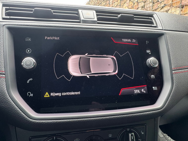 Vehicle Image 28