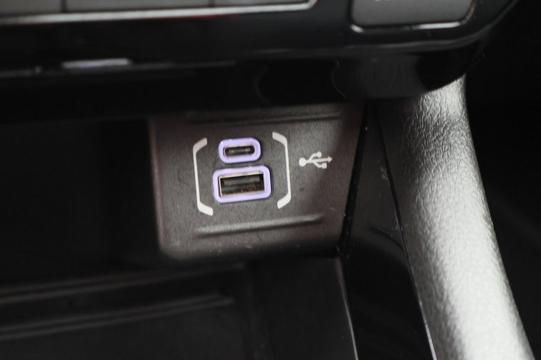 Vehicle Image 60