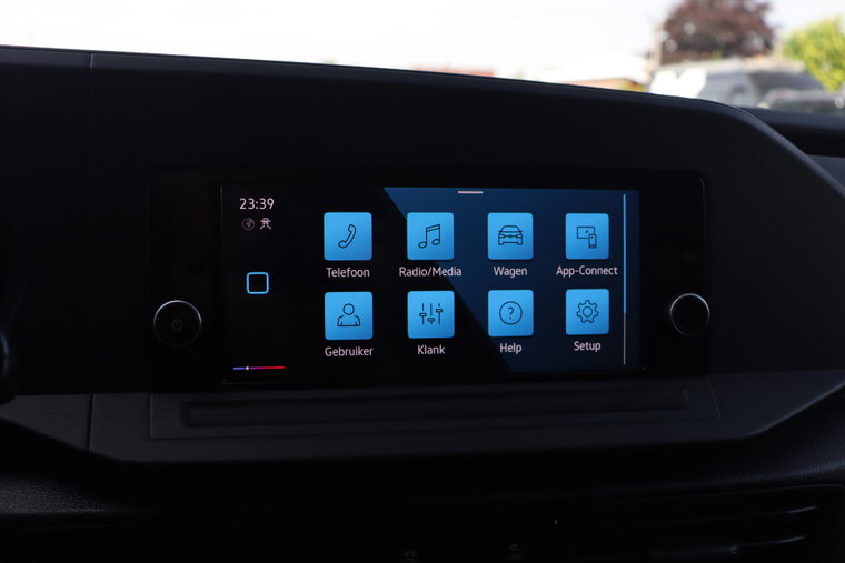 Vehicle Image 19
