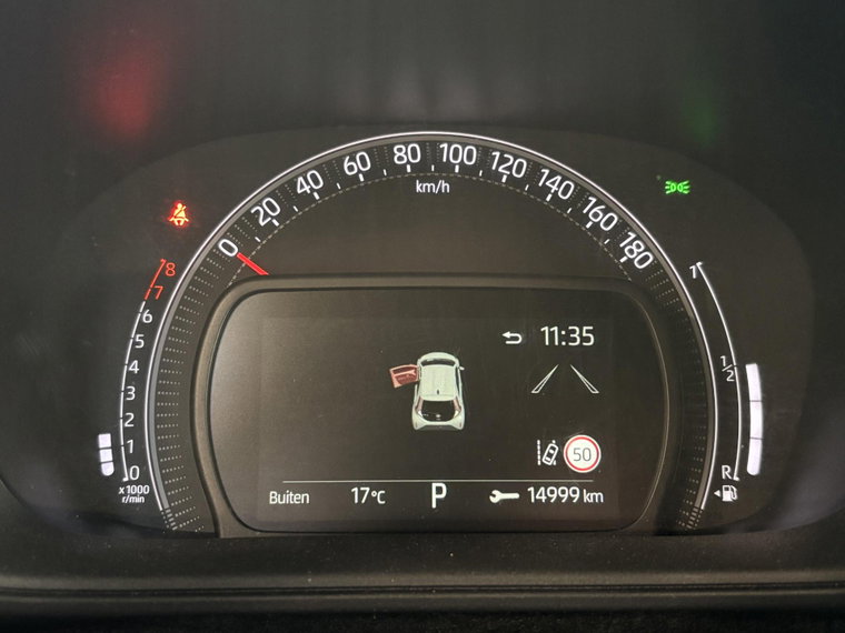 Vehicle Image 15