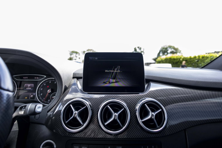 Vehicle Image 30
