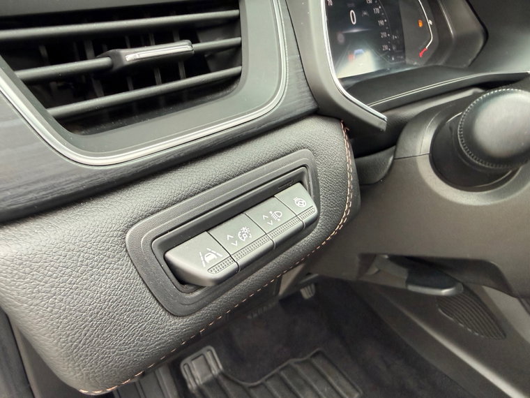Vehicle Image 26