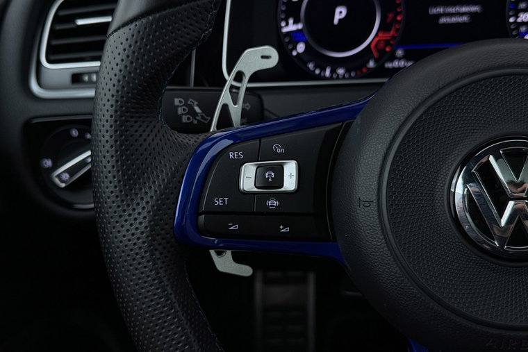 Vehicle Image 35