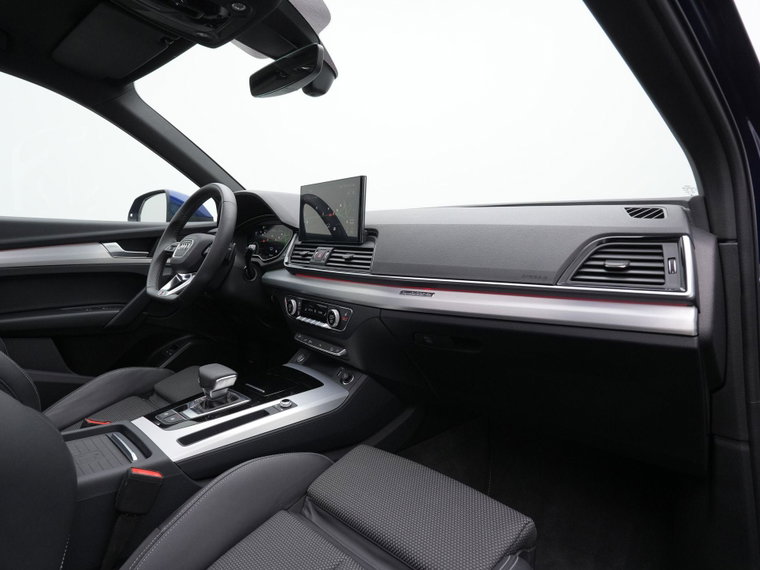 Vehicle Image 37
