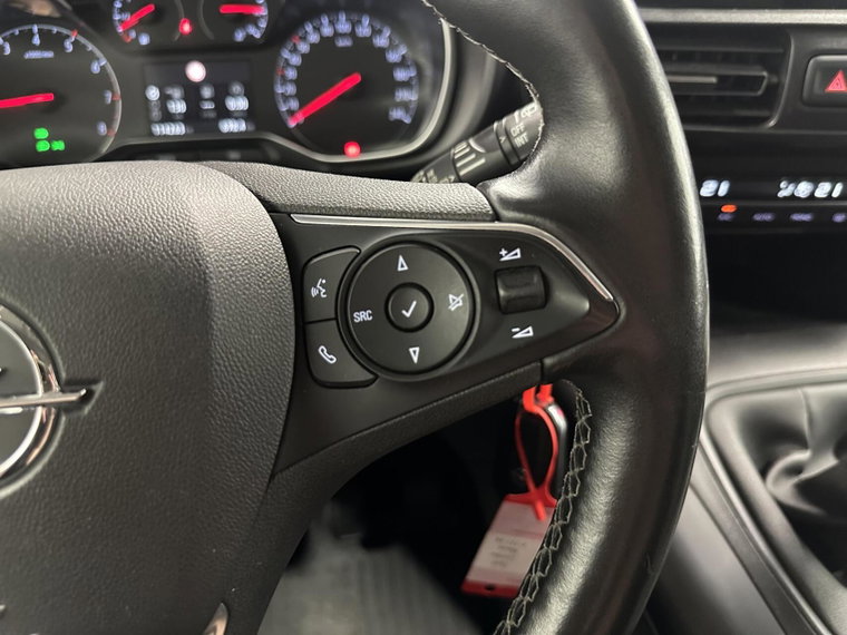 Vehicle Image 27