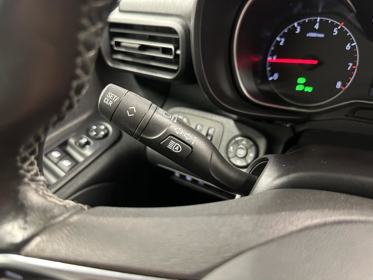 Vehicle Image 28