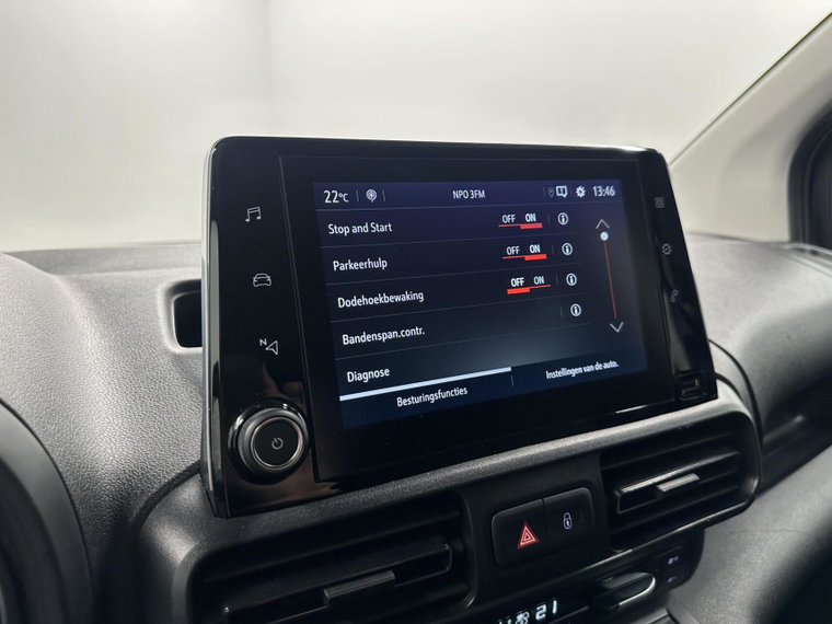 Vehicle Image 36