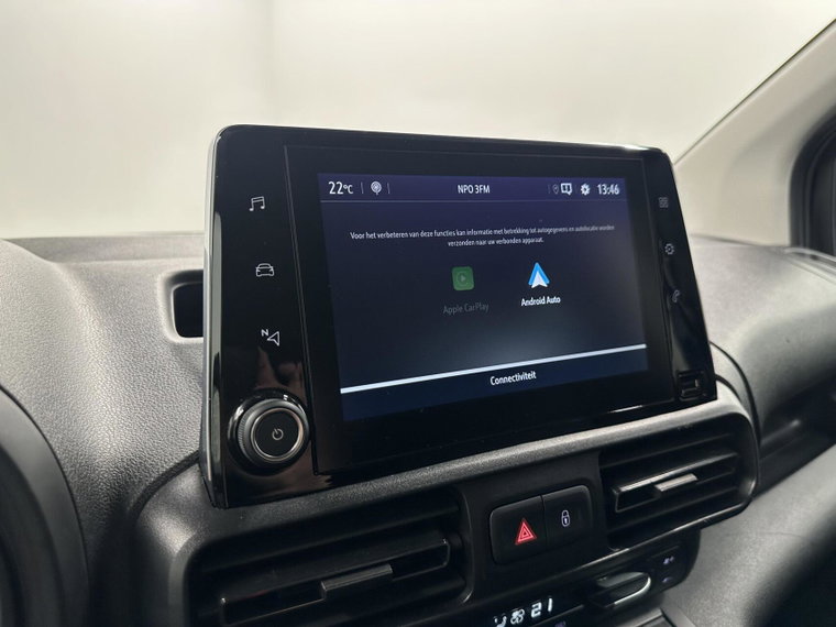 Vehicle Image 38