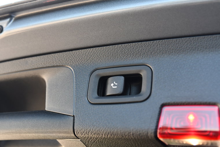 Vehicle Image 19