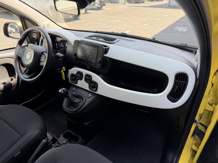Vehicle Image 26