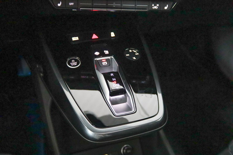 Vehicle Image 53