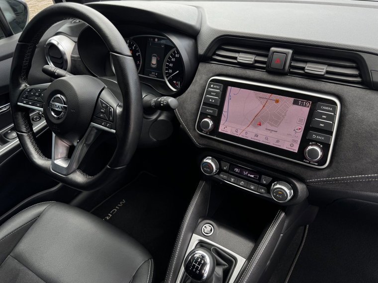 Vehicle Image 13