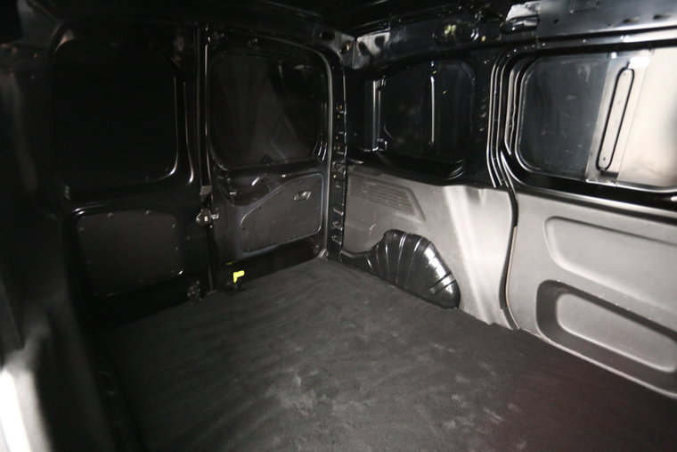 Vehicle Image 23