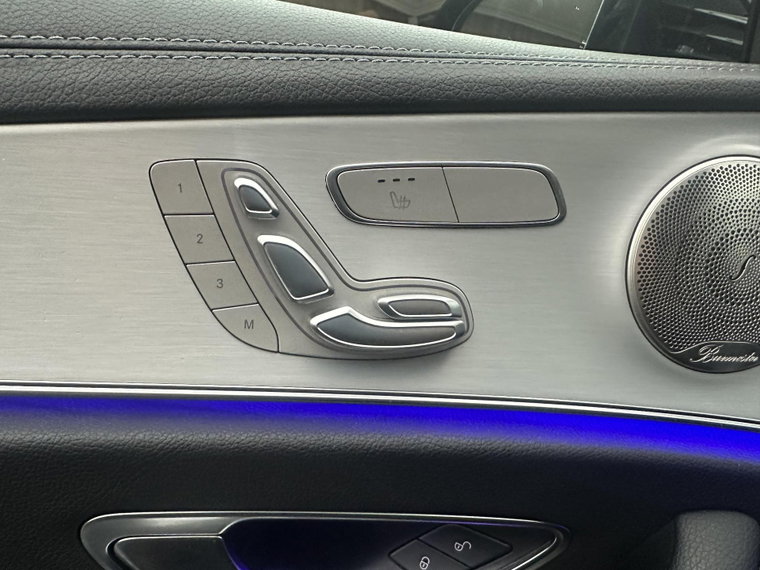 Vehicle Image 27