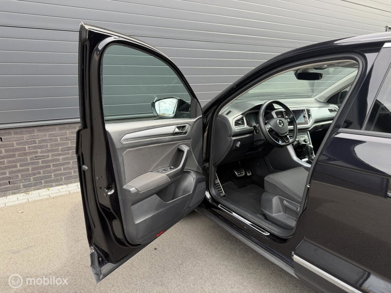 Vehicle Image 28