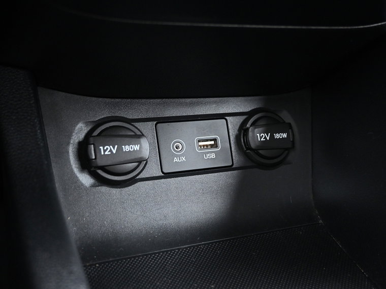 Vehicle Image 26