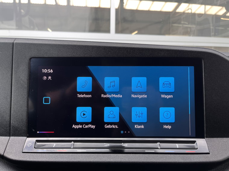 Vehicle Image 35