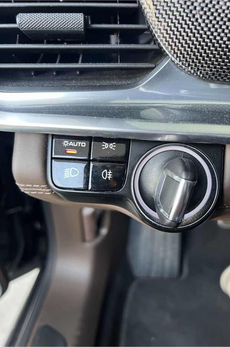 Vehicle Image 39