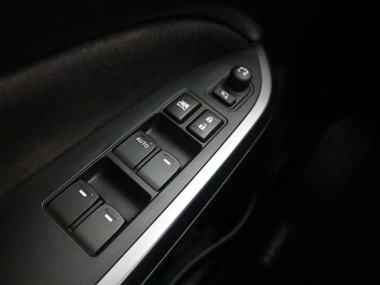 Vehicle Image 40