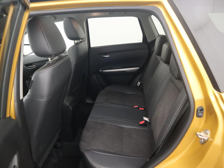 Vehicle Image 41