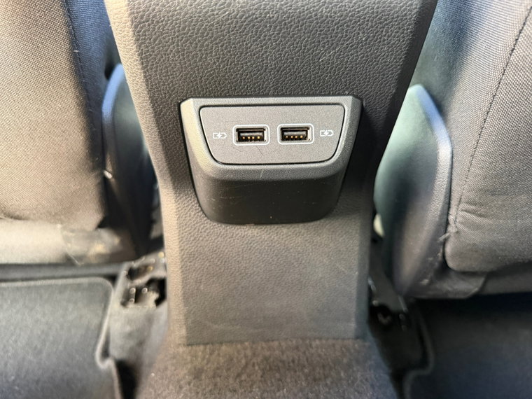 Vehicle Image 26