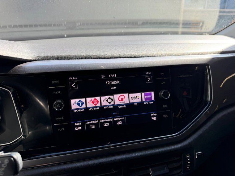 Vehicle Image 38
