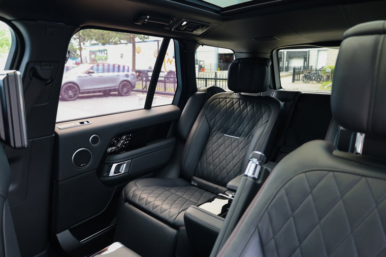 Vehicle Image 9
