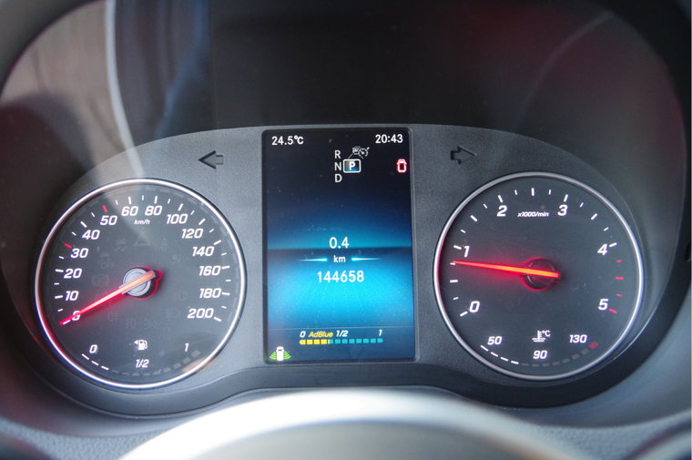 Vehicle Image 11