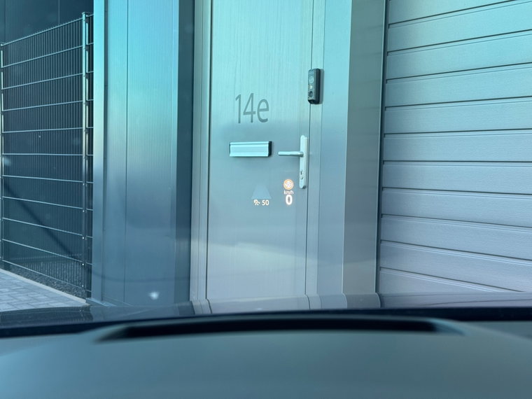 Vehicle Image 35