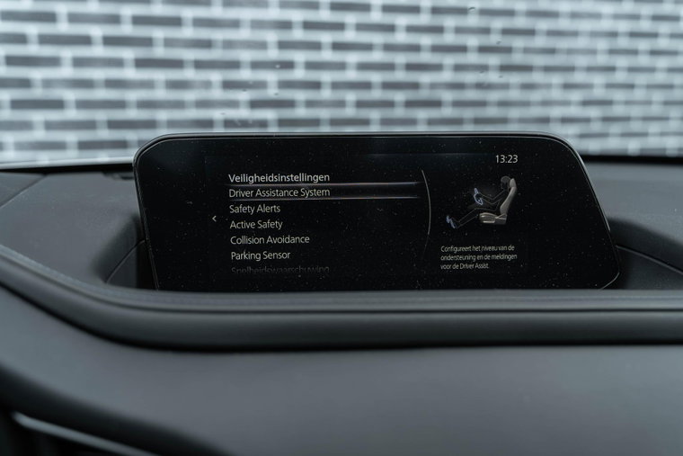 Vehicle Image 26