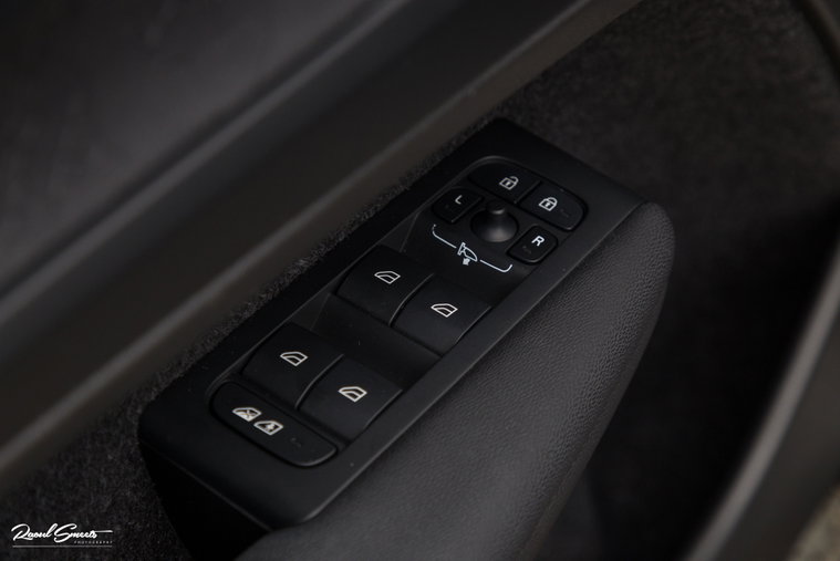 Vehicle Image 41