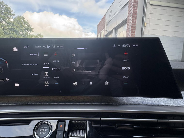 Vehicle Image 40
