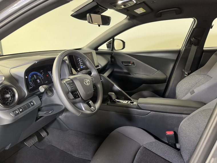 Vehicle Image 10