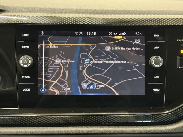Vehicle Image 21