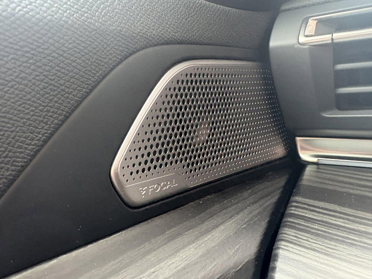 Vehicle Image 27