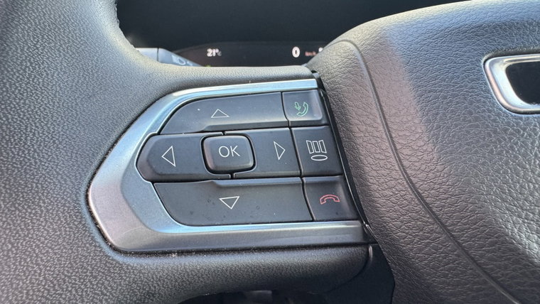 Vehicle Image 22