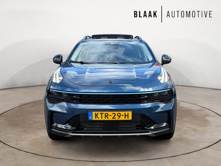 Vehicle Image 16