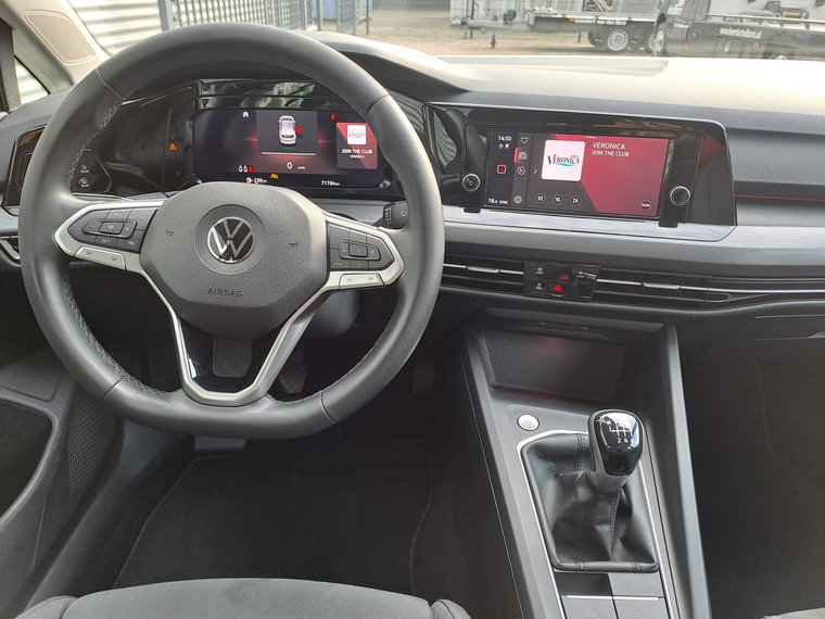 Vehicle Image 22