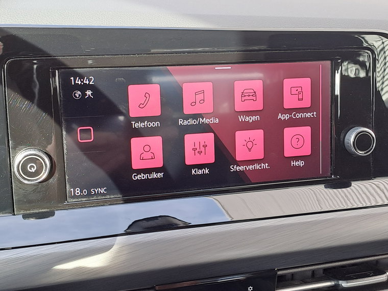 Vehicle Image 40