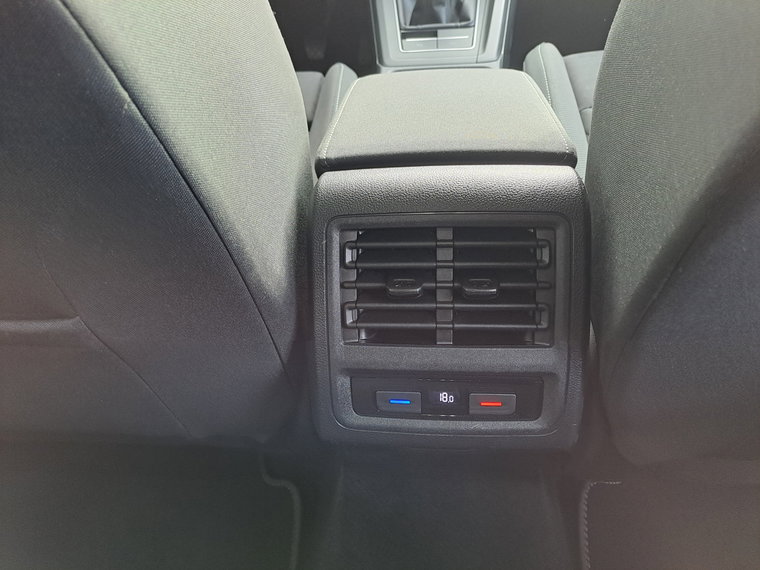 Vehicle Image 51