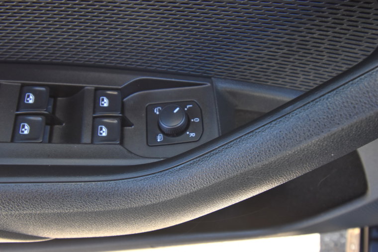 Vehicle Image 24