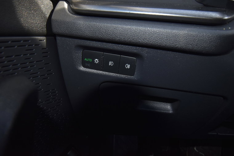 Vehicle Image 43