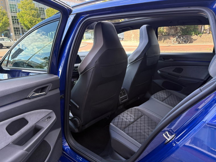 Vehicle Image 39