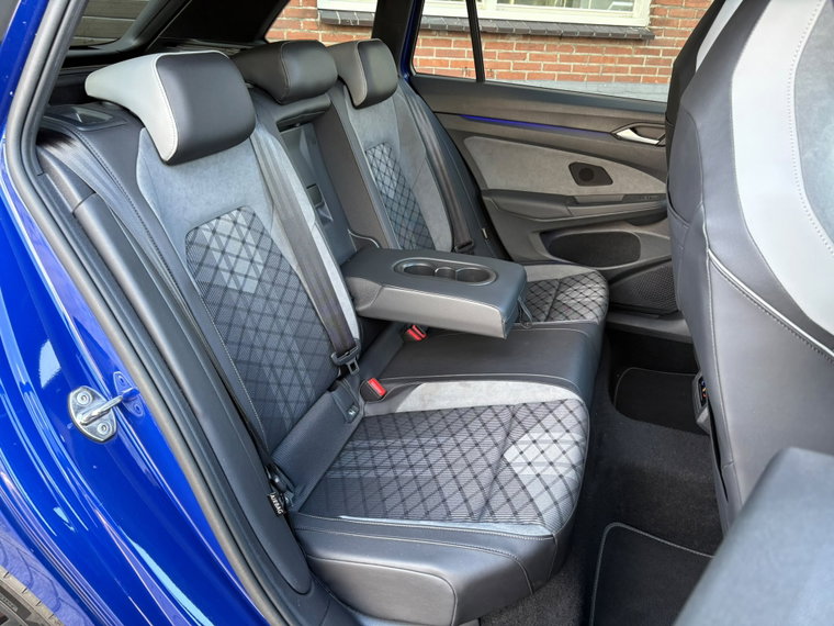 Vehicle Image 40