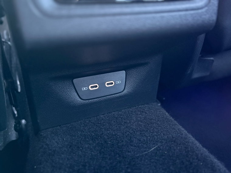 Vehicle Image 42