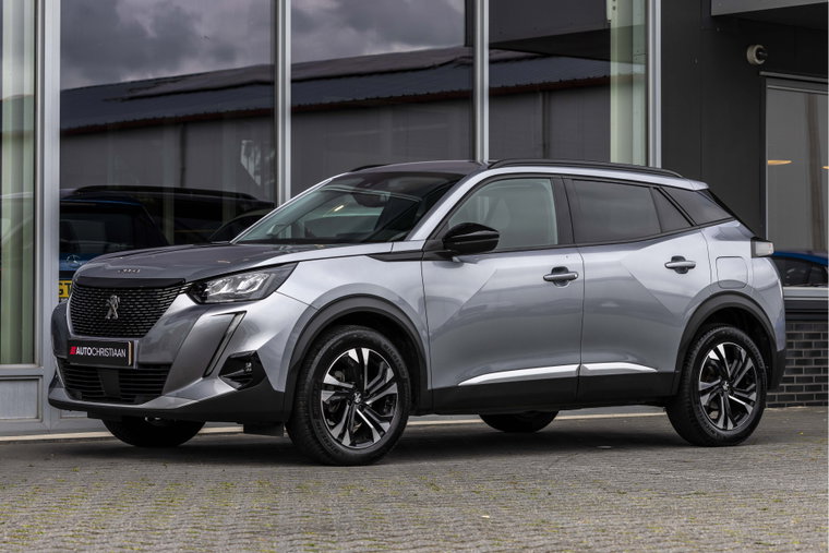 Vehicle Image 13
